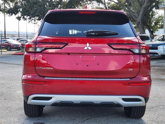 new 2024 Mitsubishi Outlander car, priced at $28,585