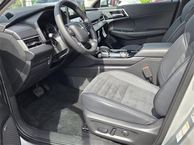 new 2025 Mitsubishi Outlander car, priced at $30,740