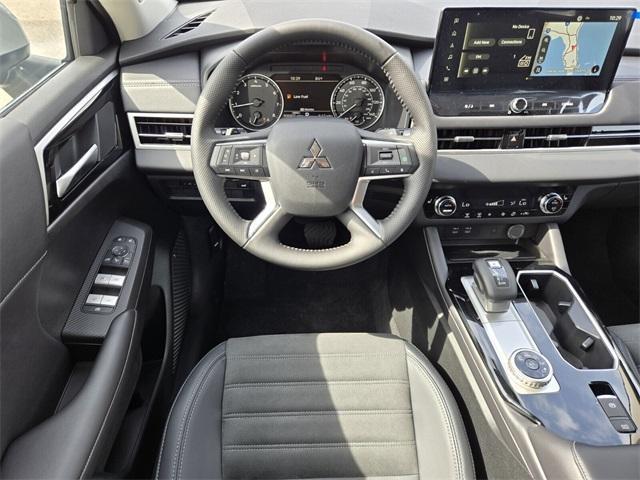 new 2025 Mitsubishi Outlander car, priced at $30,740