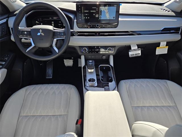 new 2025 Mitsubishi Outlander car, priced at $33,660
