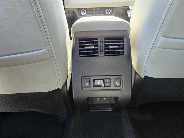 new 2025 Mitsubishi Outlander car, priced at $33,660