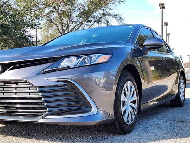 used 2022 Toyota Camry Hybrid car, priced at $18,997