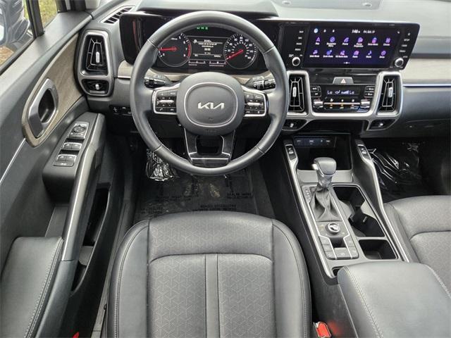 used 2023 Kia Sorento car, priced at $28,297