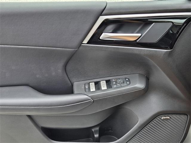 new 2025 Mitsubishi Outlander car, priced at $30,605