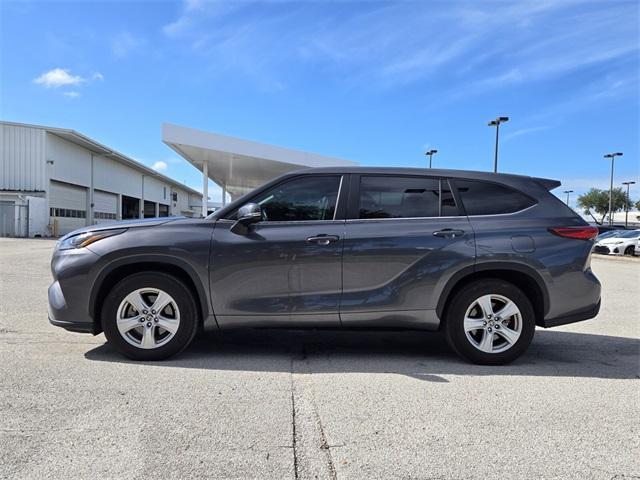 used 2023 Toyota Highlander car, priced at $29,997