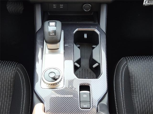 new 2025 Mitsubishi Outlander car, priced at $28,075