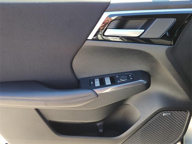 new 2025 Mitsubishi Outlander car, priced at $28,075