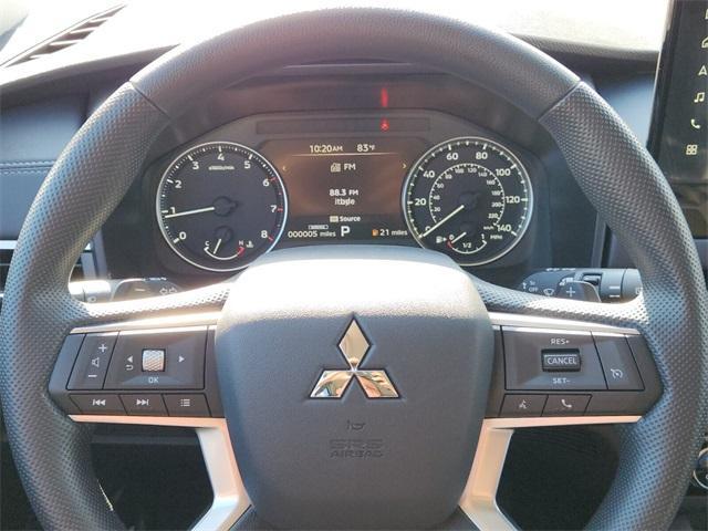 new 2025 Mitsubishi Outlander car, priced at $28,075