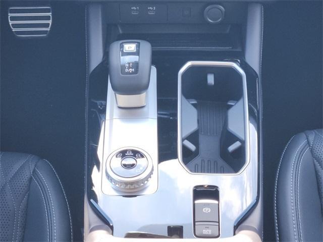 new 2025 Mitsubishi Outlander car, priced at $33,905