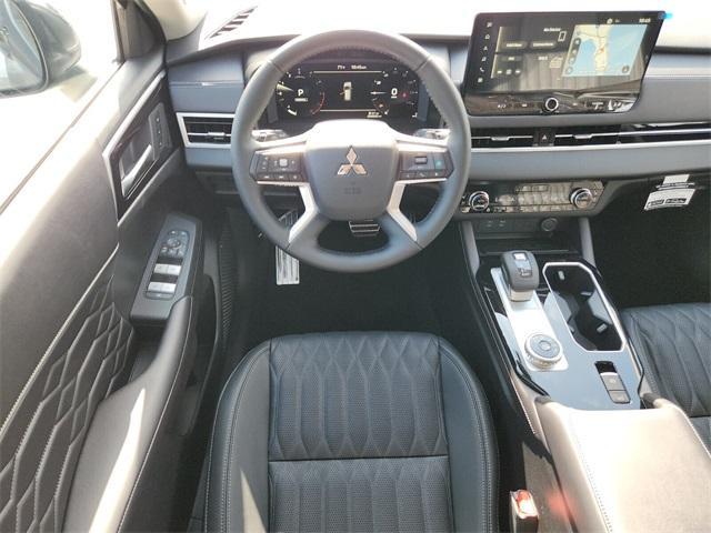 new 2025 Mitsubishi Outlander car, priced at $33,905