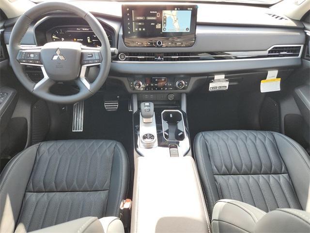 new 2025 Mitsubishi Outlander car, priced at $33,905