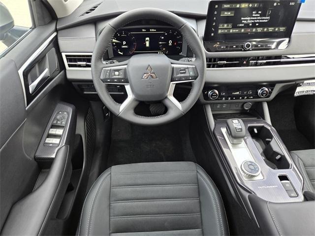 new 2025 Mitsubishi Outlander car, priced at $32,670