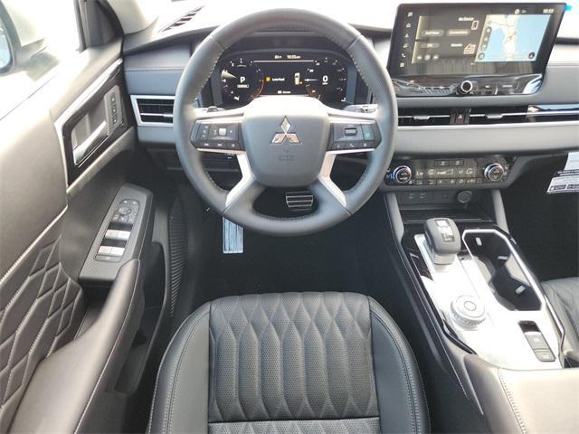 new 2025 Mitsubishi Outlander car, priced at $33,905