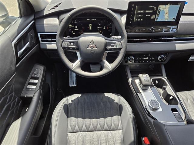 new 2025 Mitsubishi Outlander car, priced at $34,100