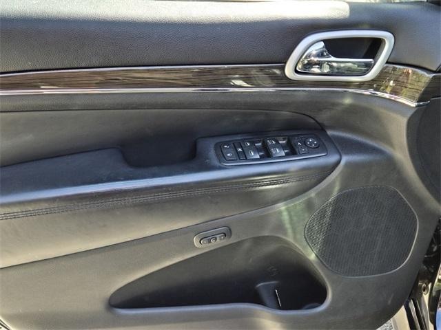 used 2016 Jeep Grand Cherokee car, priced at $14,497