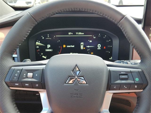 new 2025 Mitsubishi Outlander car, priced at $37,745