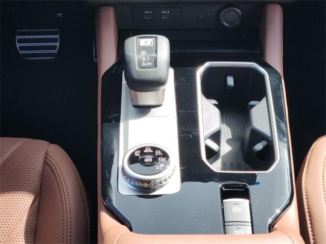 new 2025 Mitsubishi Outlander car, priced at $37,745