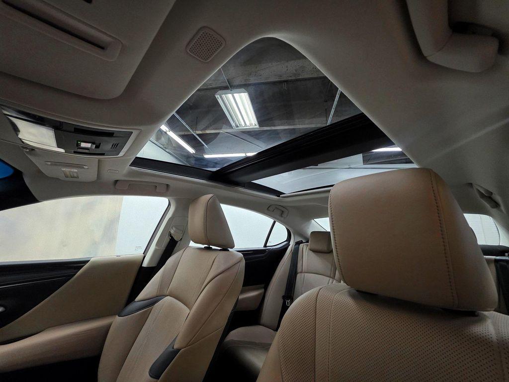 used 2019 Lexus ES 350 car, priced at $31,988