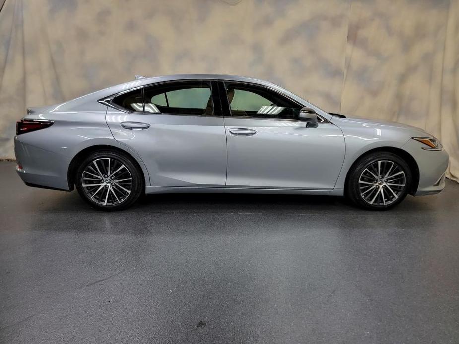 used 2022 Lexus ES 350 car, priced at $38,488