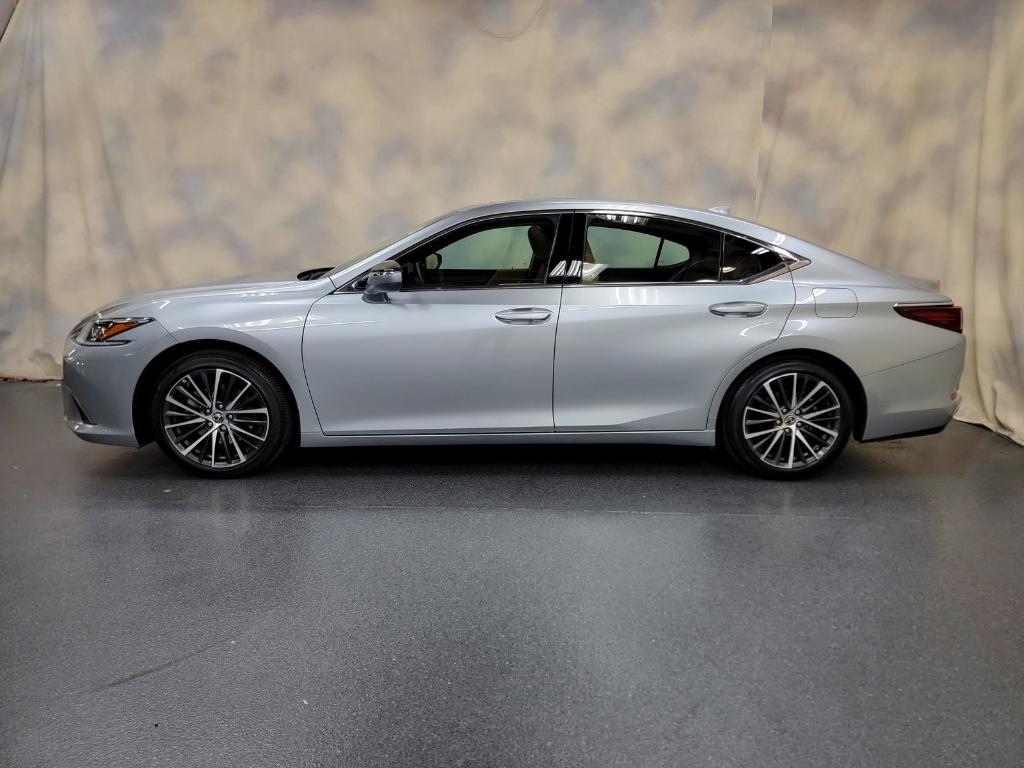 used 2022 Lexus ES 350 car, priced at $38,488