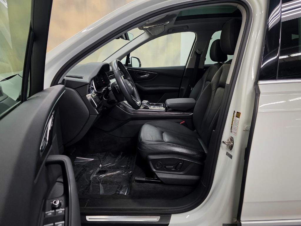 used 2020 Audi Q7 car, priced at $28,988