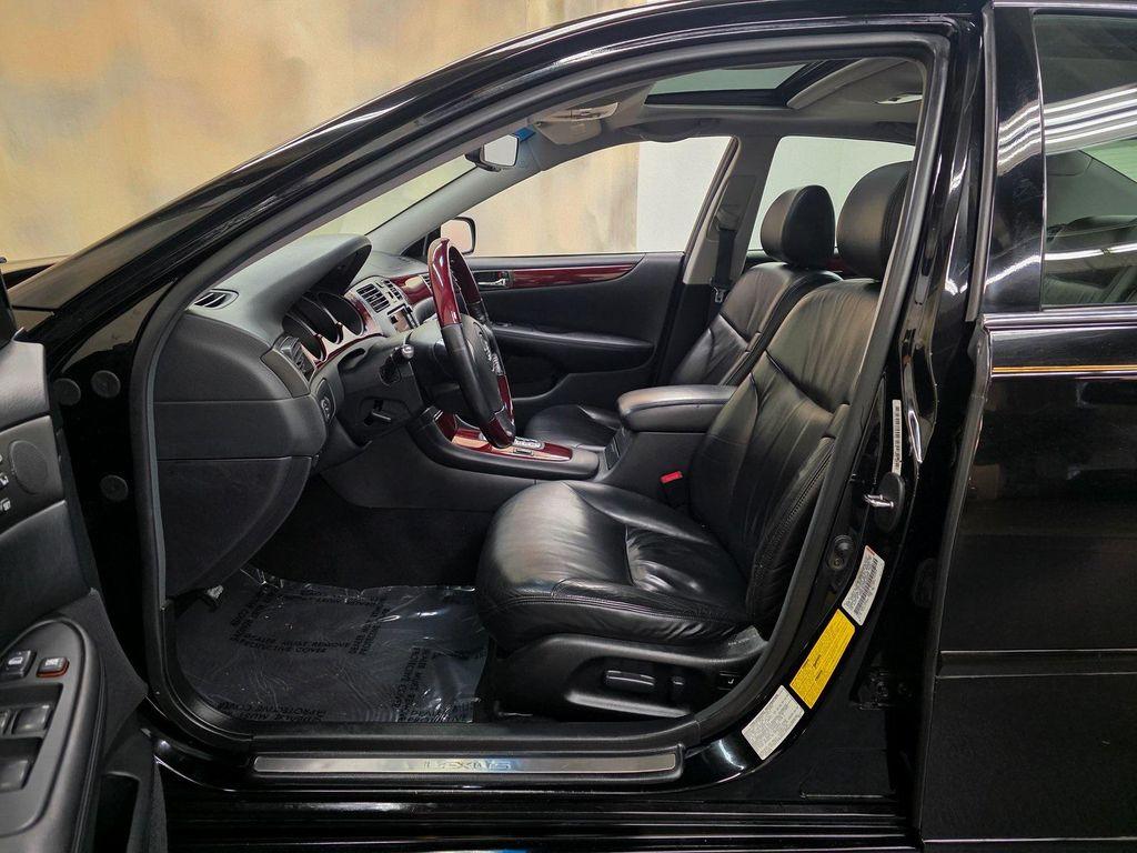 used 2002 Lexus ES 300 car, priced at $12,988