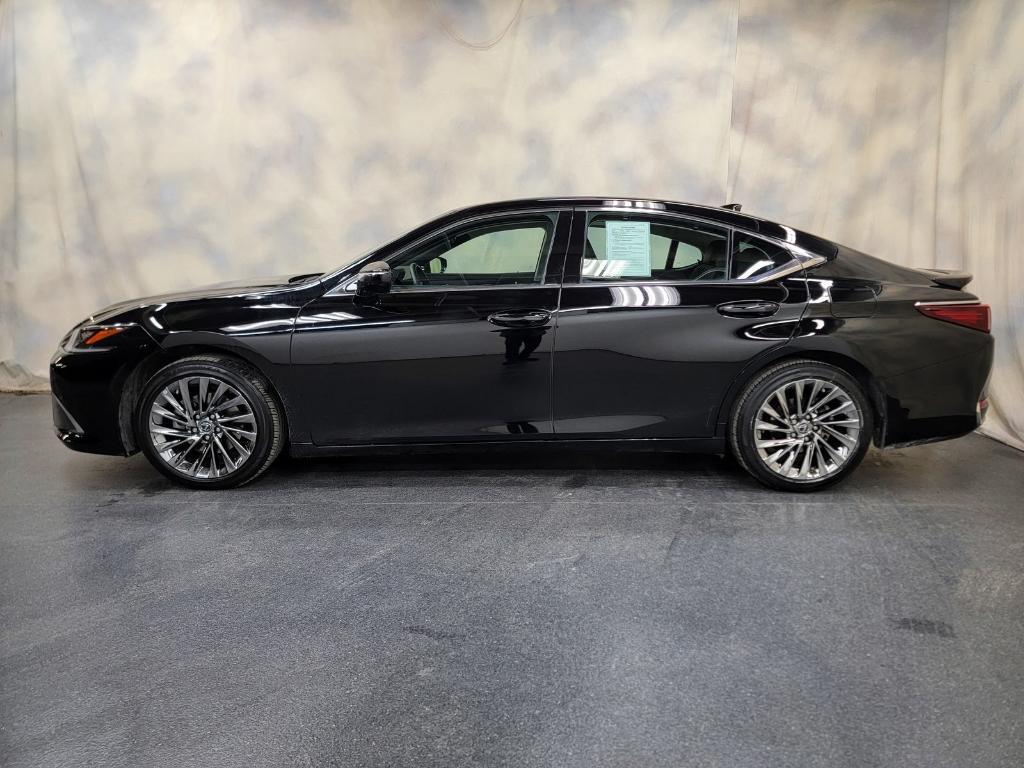 used 2024 Lexus ES 300h car, priced at $52,988