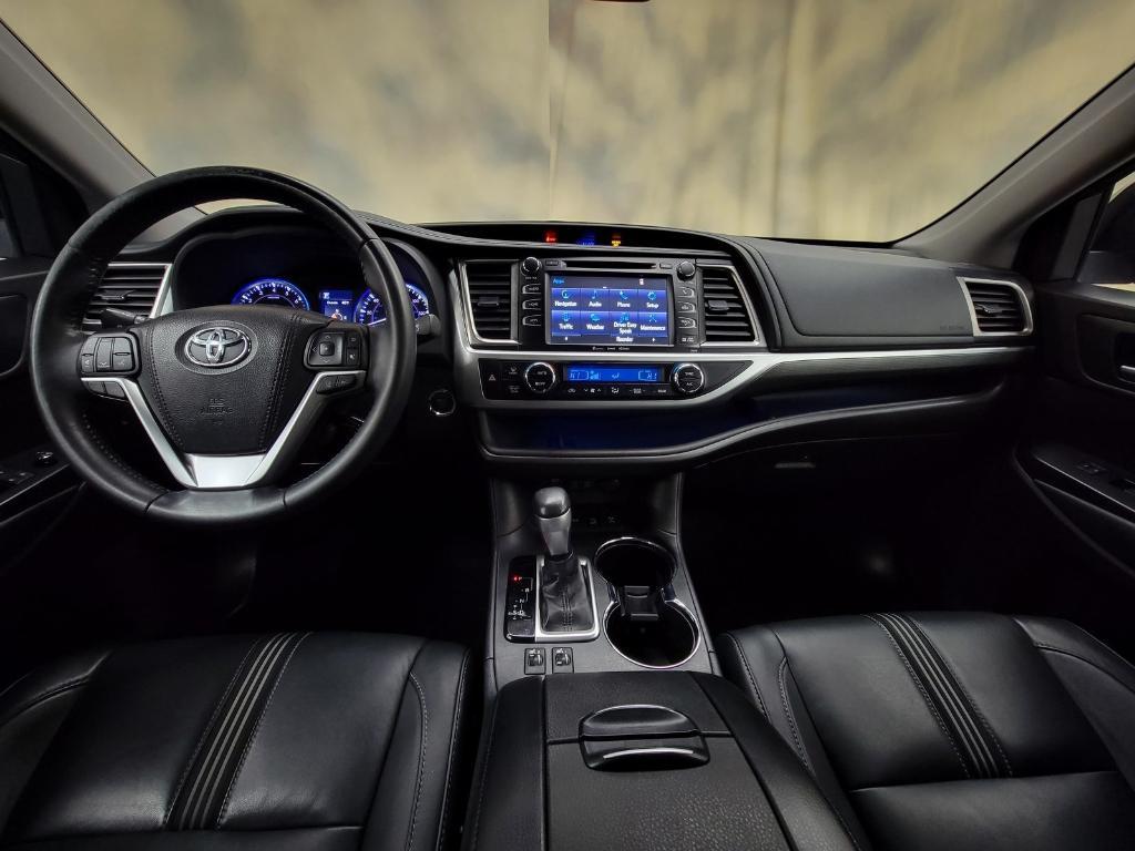 used 2018 Toyota Highlander car, priced at $29,988