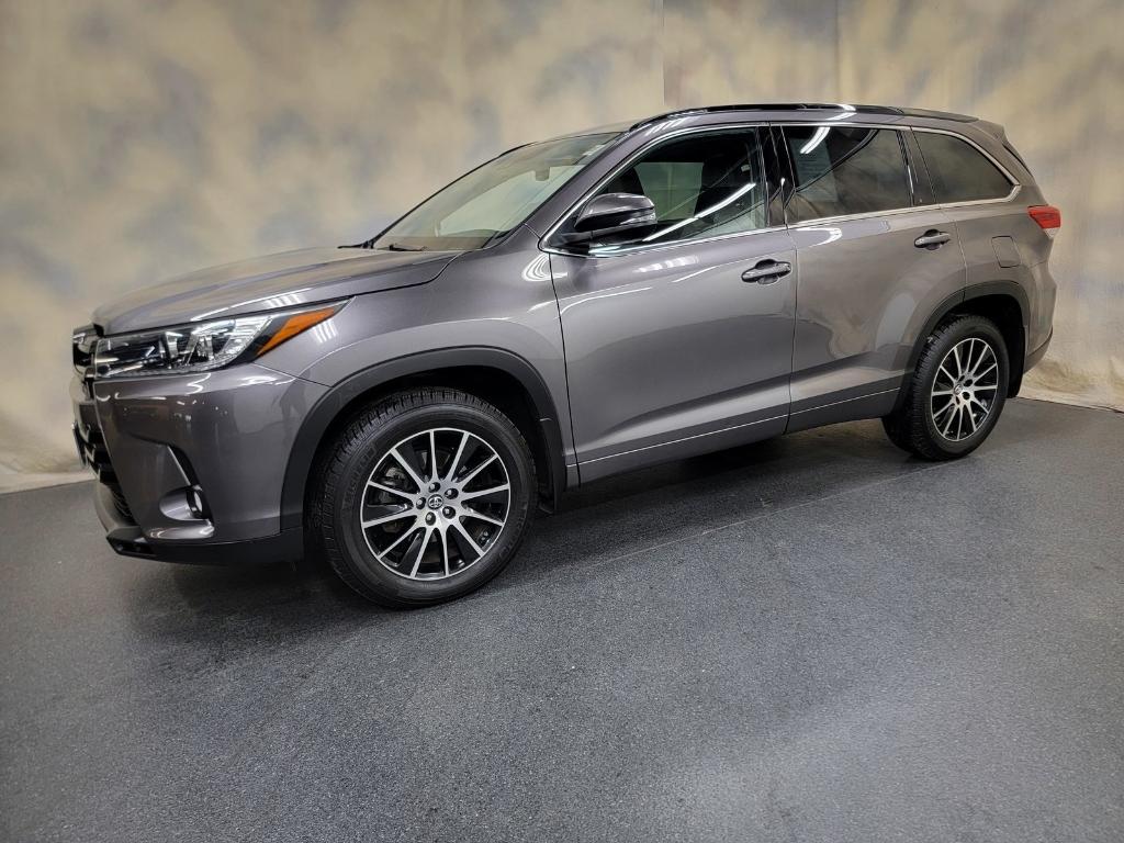 used 2018 Toyota Highlander car, priced at $29,988