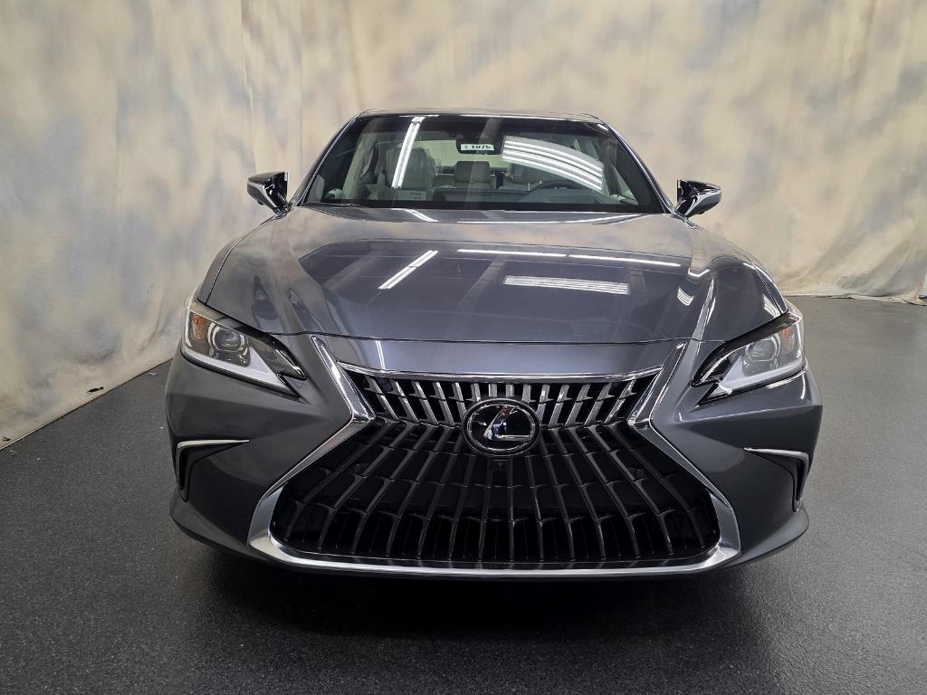 new 2025 Lexus ES 350 car, priced at $53,039