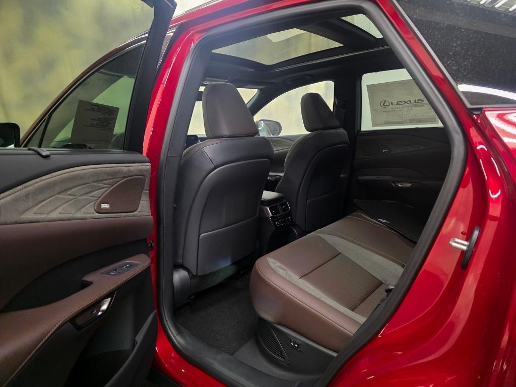 new 2025 Lexus RX 350h car, priced at $69,149