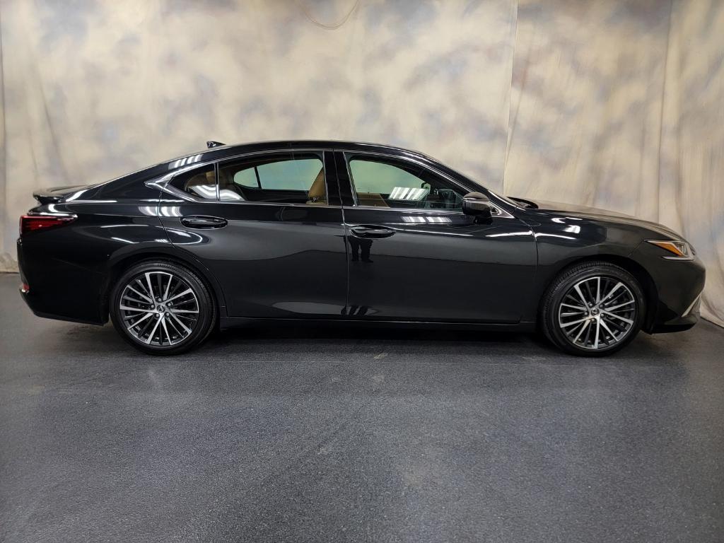 used 2024 Lexus ES 350 car, priced at $44,988