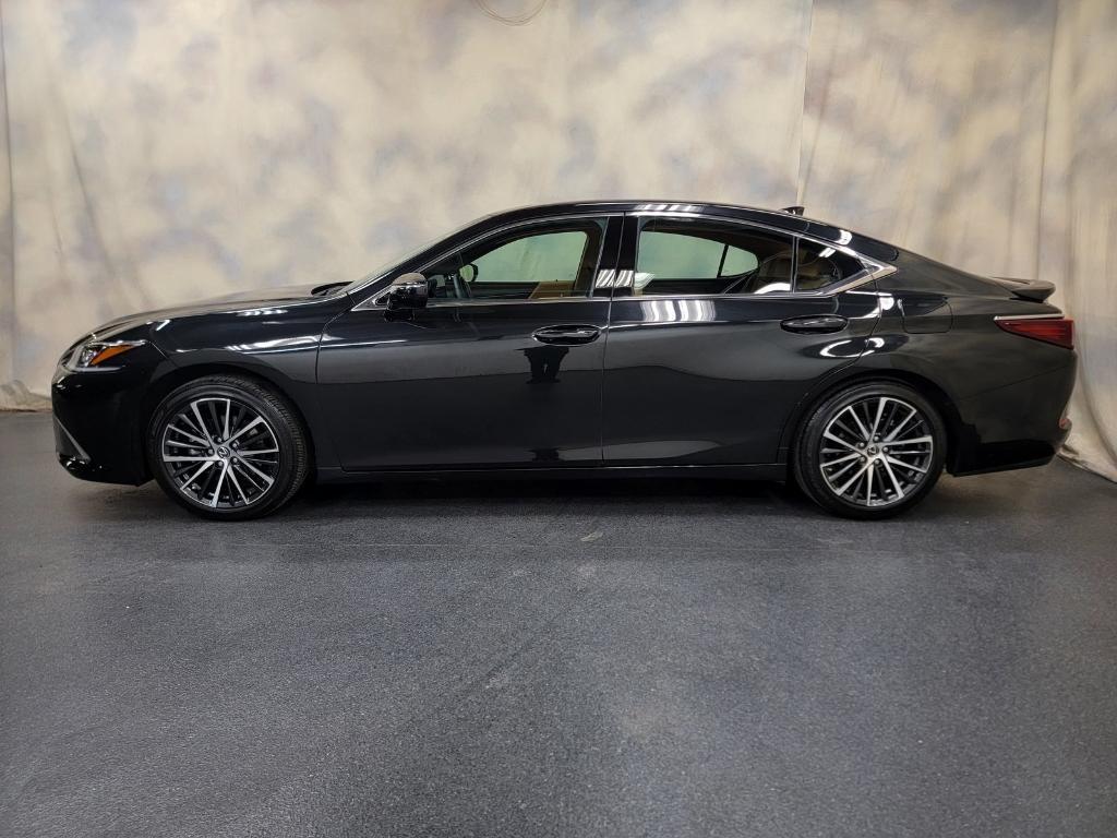 used 2024 Lexus ES 350 car, priced at $44,988