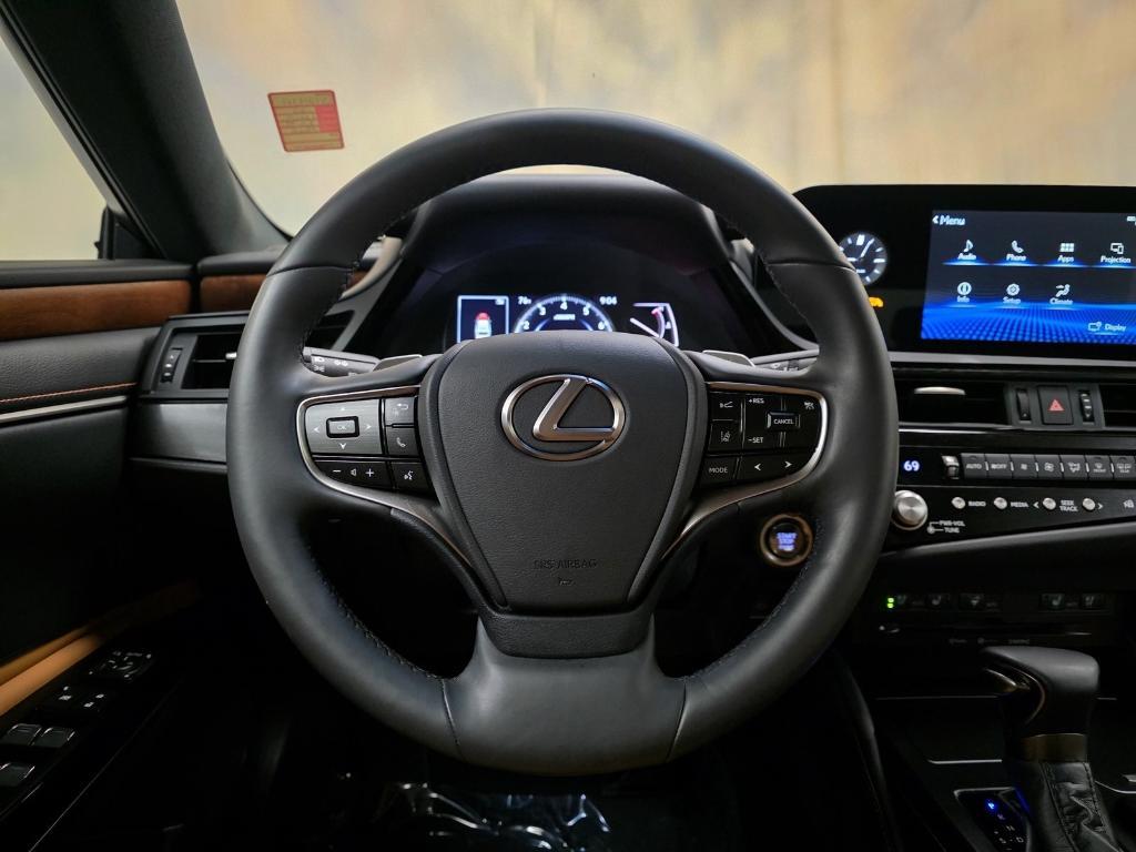 used 2022 Lexus ES 350 car, priced at $39,988