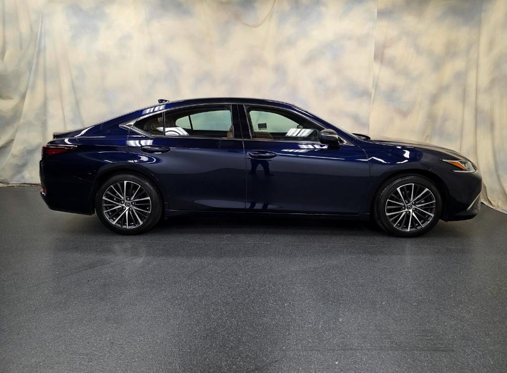 used 2022 Lexus ES 350 car, priced at $39,988