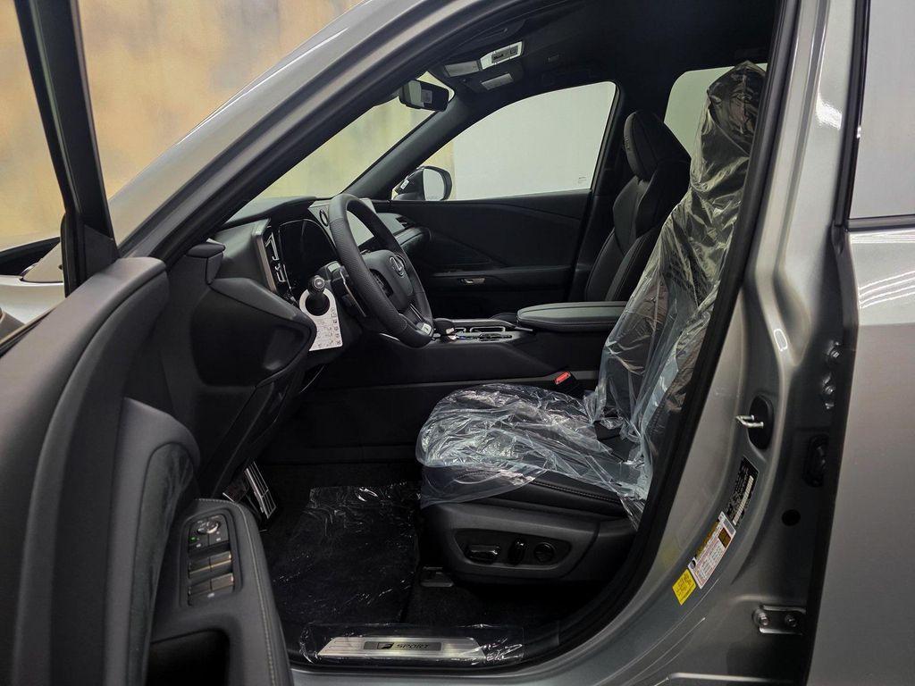 new 2025 Lexus TX 500h car, priced at $74,300