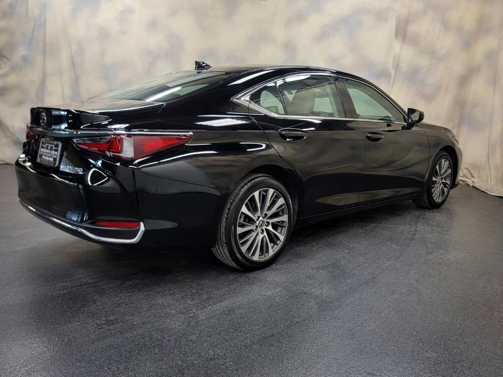 used 2021 Lexus ES 250 car, priced at $31,988