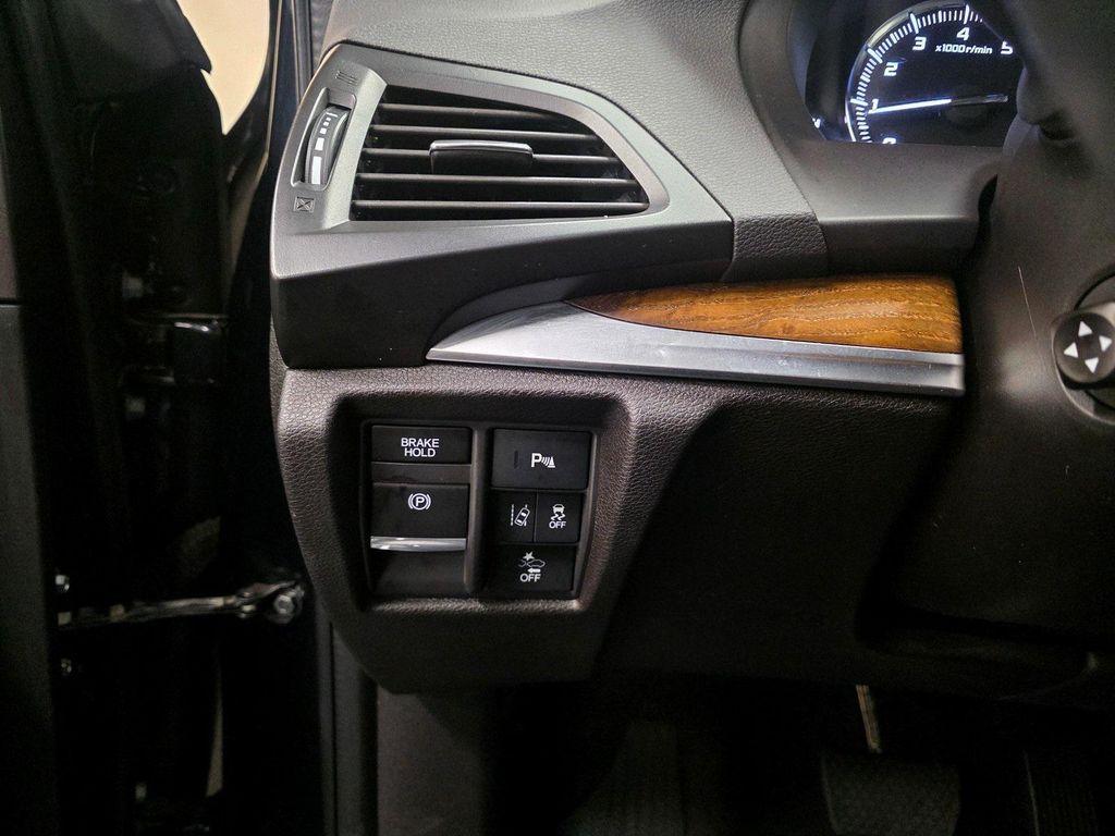 used 2020 Acura MDX car, priced at $26,490