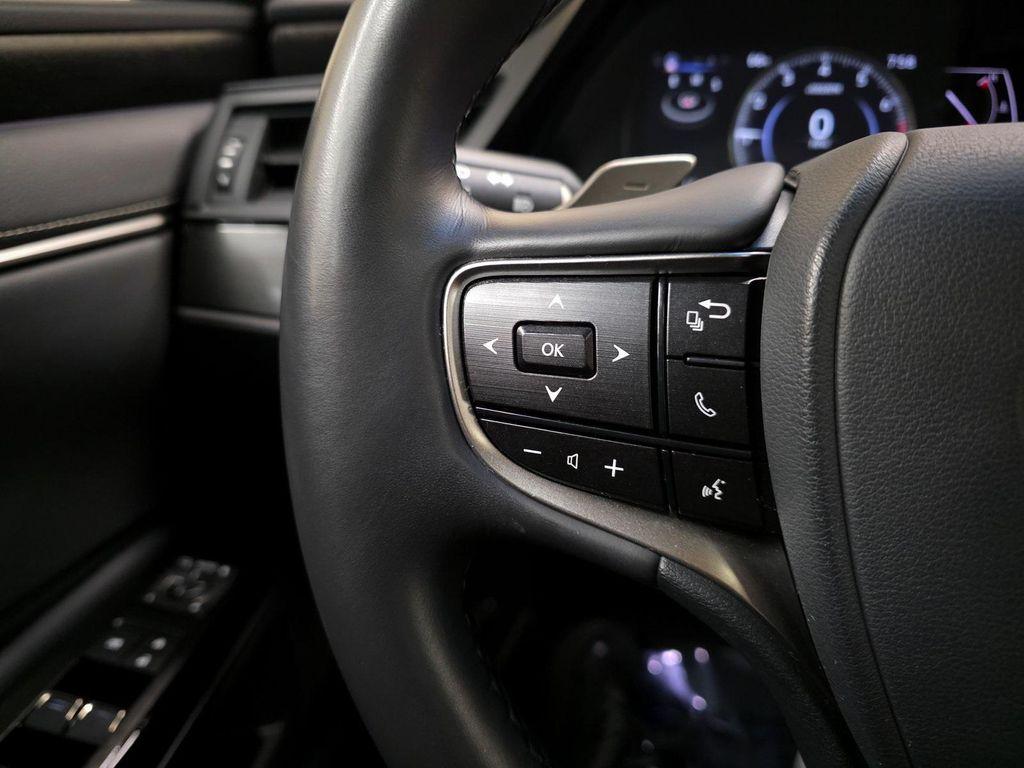 used 2024 Lexus ES 350 car, priced at $41,990