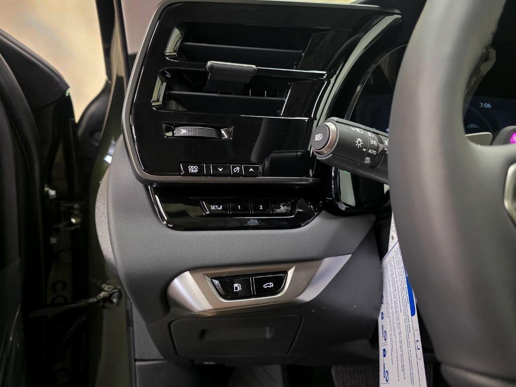 new 2025 Lexus RX 350h car, priced at $70,129