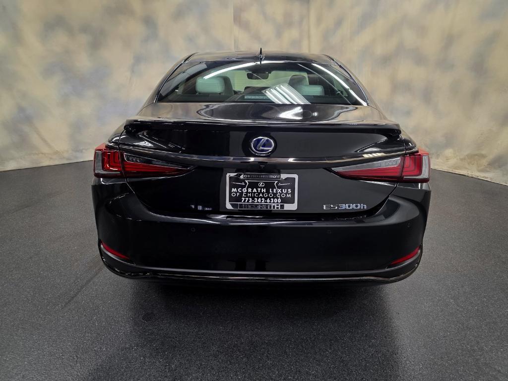 used 2022 Lexus ES 300h car, priced at $42,988
