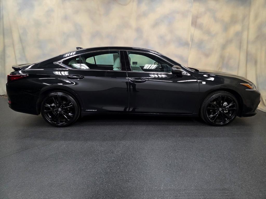 used 2022 Lexus ES 300h car, priced at $42,988