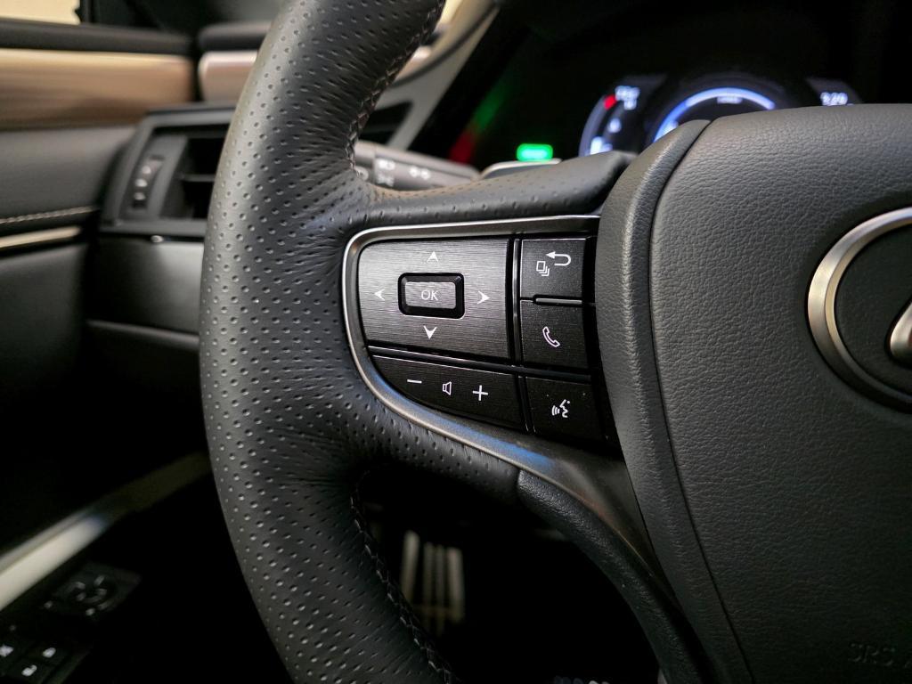 used 2022 Lexus ES 300h car, priced at $42,988