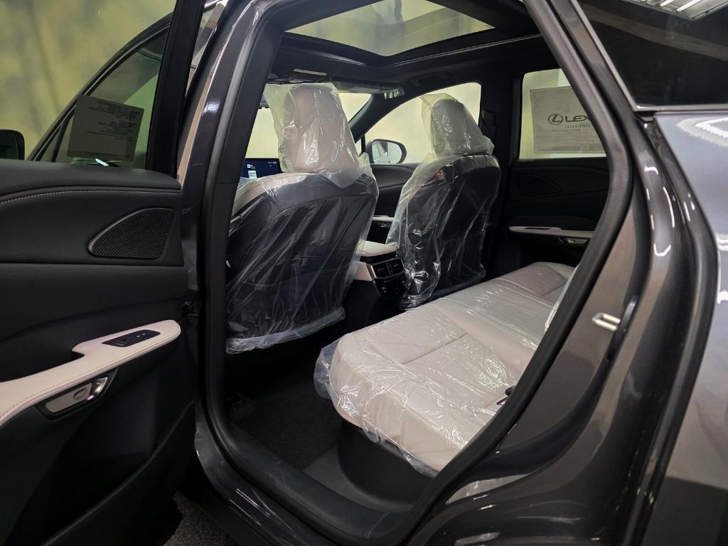 new 2025 Lexus RX 350 car, priced at $63,439