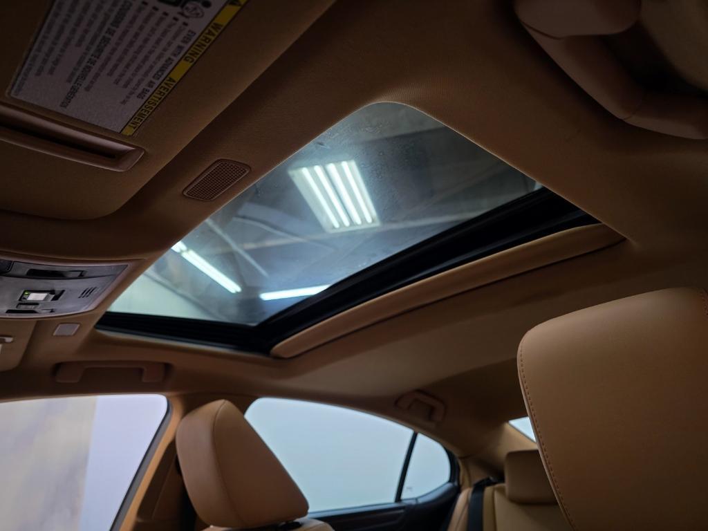 used 2022 Lexus ES 350 car, priced at $39,490