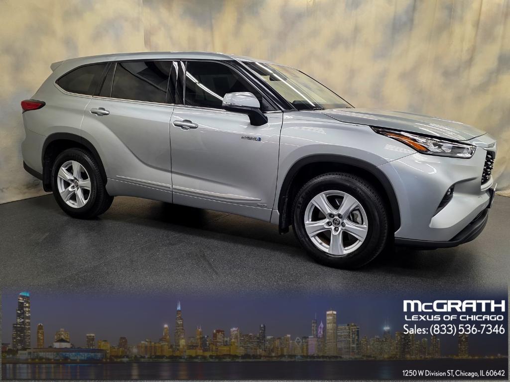 used 2020 Toyota Highlander Hybrid car, priced at $27,988