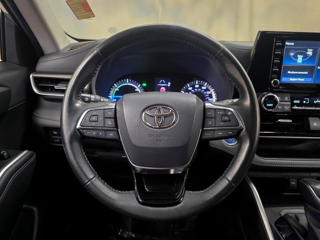 used 2020 Toyota Highlander Hybrid car, priced at $27,988