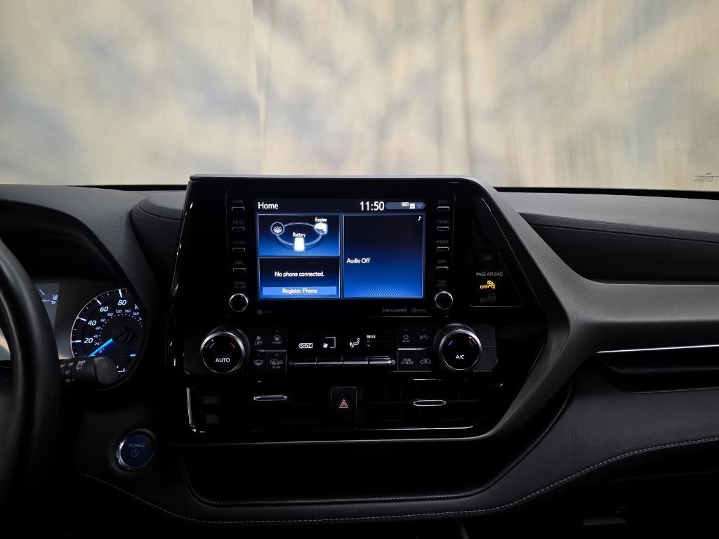 used 2020 Toyota Highlander Hybrid car, priced at $27,988
