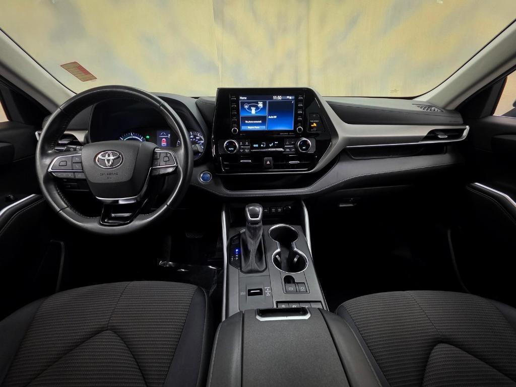 used 2020 Toyota Highlander Hybrid car, priced at $27,988