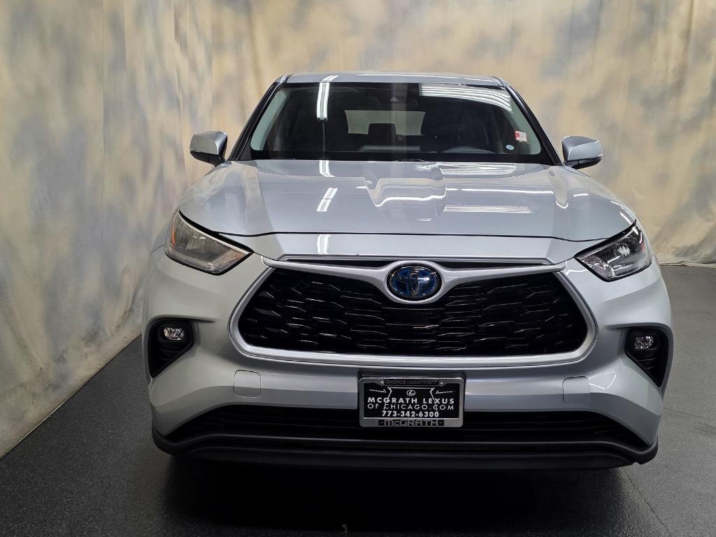 used 2020 Toyota Highlander Hybrid car, priced at $27,988